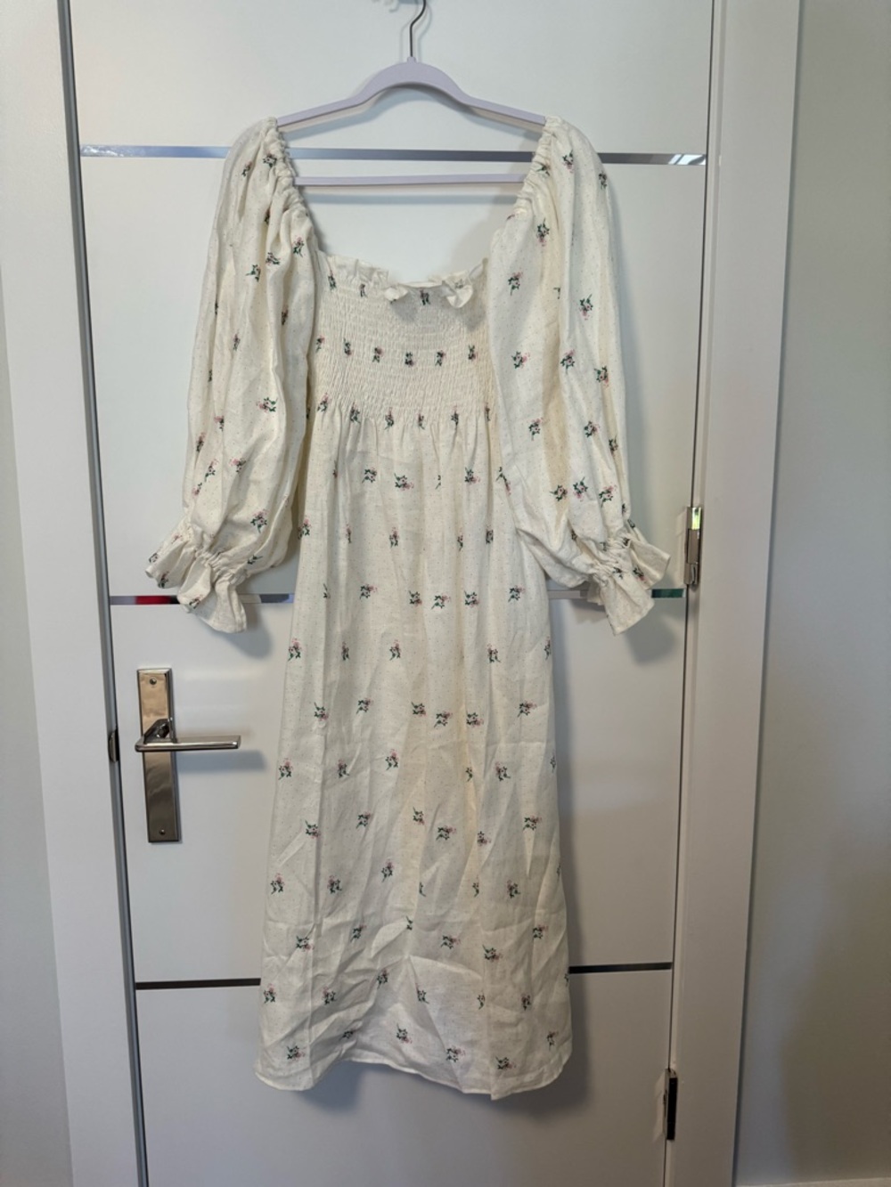 Lee White Floral Smocked Midi Dress with Puff Sleeves